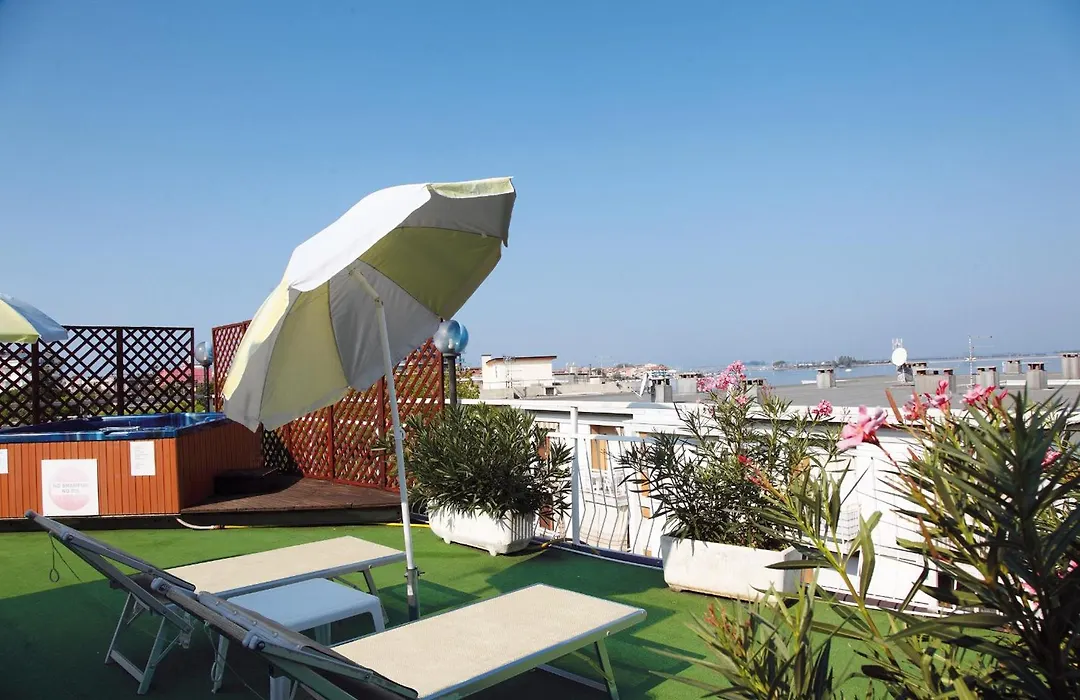 Aparthotel Touring-1
